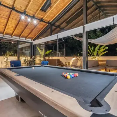 Private Sauna Jacuzzi Billiard Gym Luxury Retreat