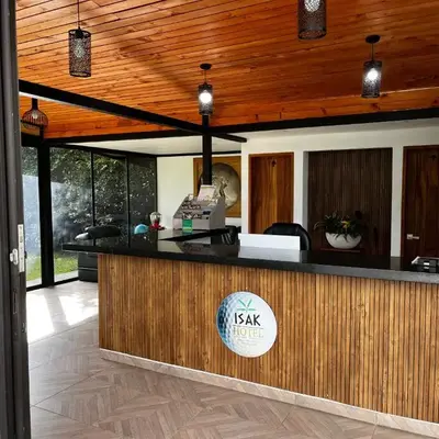 Hotel & Golf Isak Aeropuerto