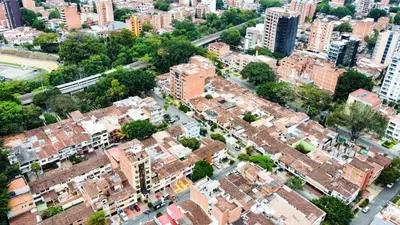 an aerial view of a city with tall buildings at Descansa en Habitación Privada en Medellín C in Medellín